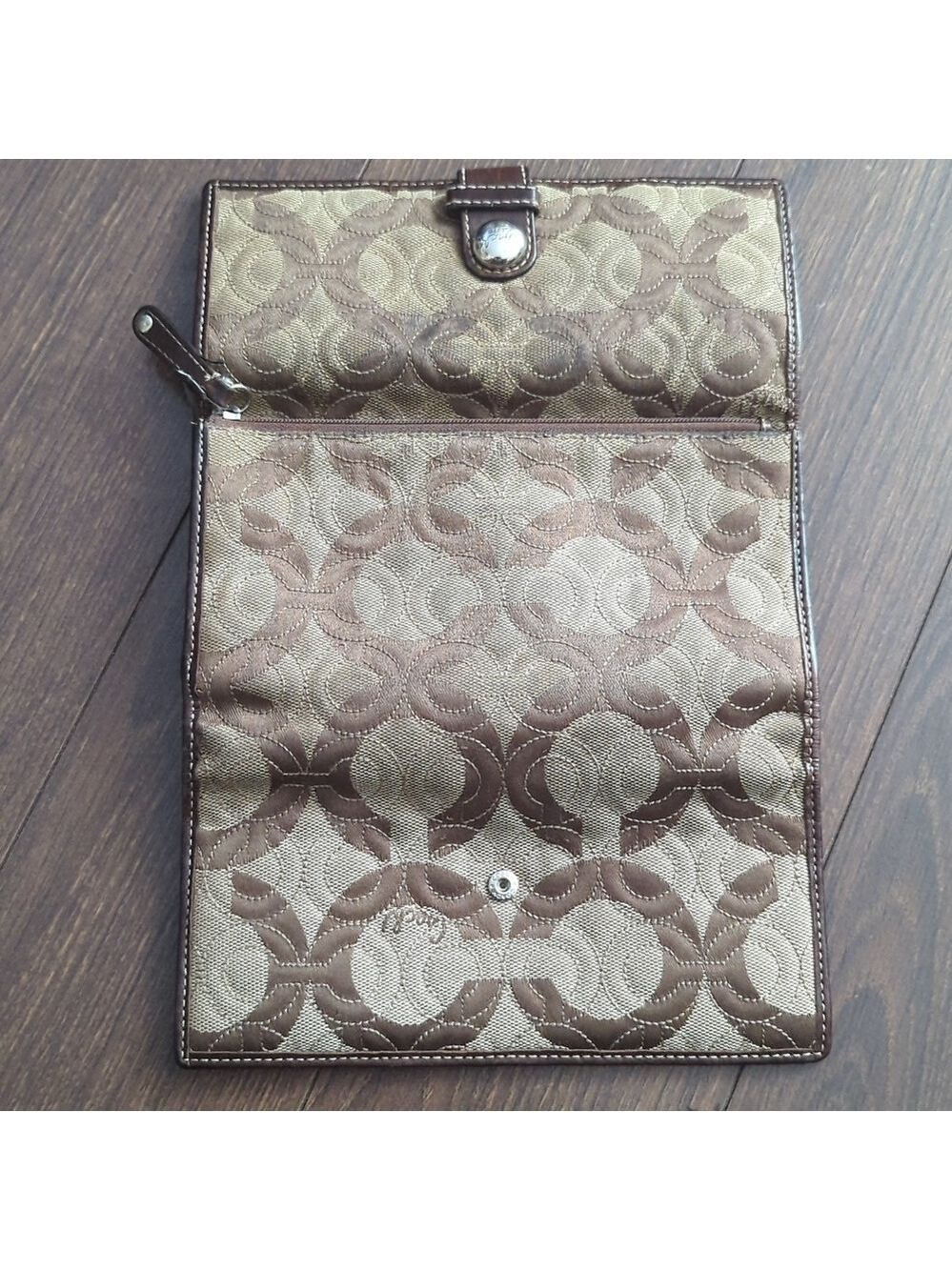 Coach Wallet - Picture 4 of 7